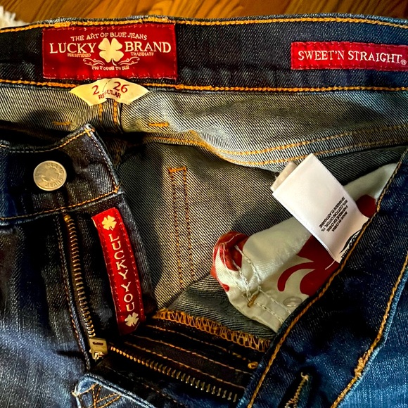 NWOT - LUCKY BRAND SWEET’N STRAIGHT JEANS - Picture 2 of 5